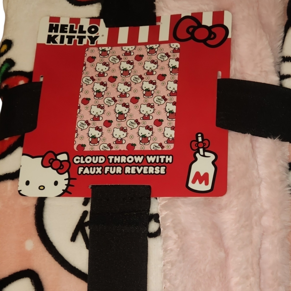 Hello Kitty Cloud Throw Blanket With Faux Fur Reverse - Picture 3 of 4